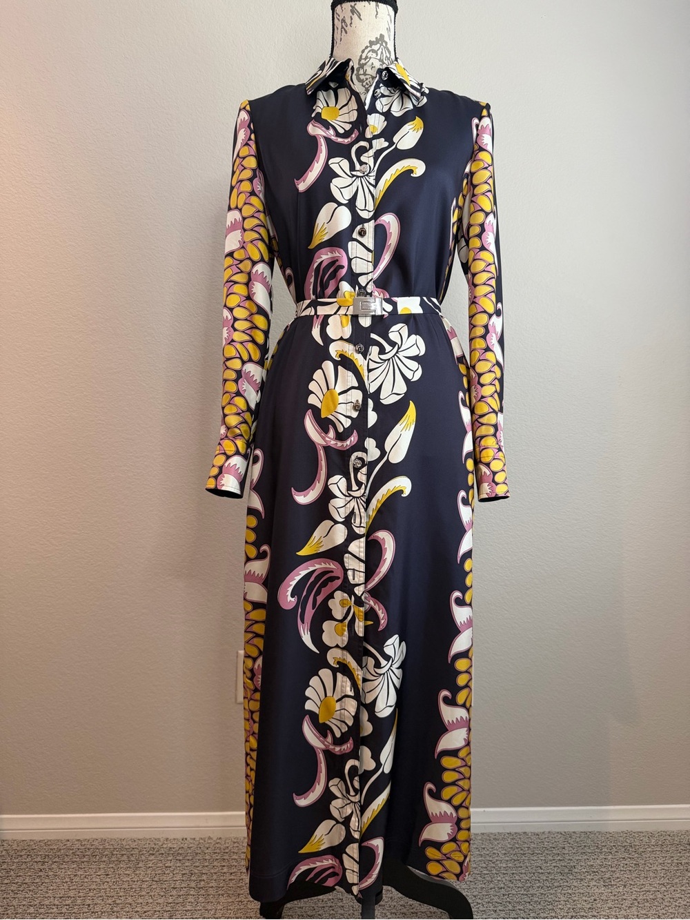 Tory Burch Printed Silk Twill Shirtdress Pink Tropical Border Belted Size 2 - Picture 3 of 13